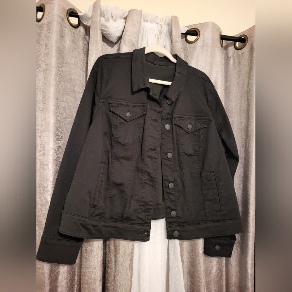 Lane Bryant stretch denim jacket size 18